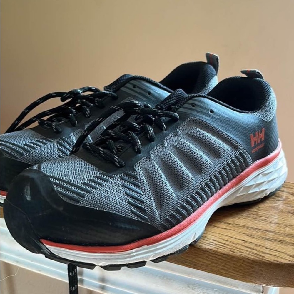 Hally Hanson steel toe